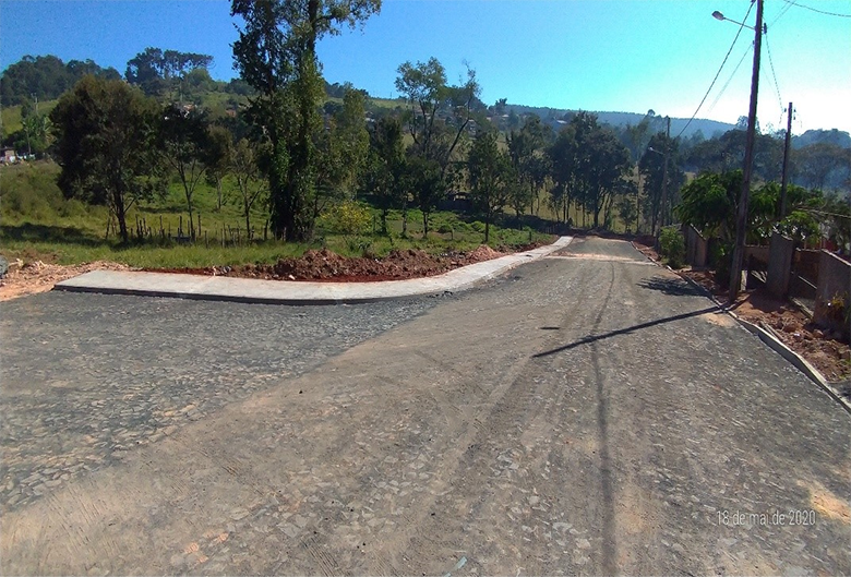 Prefeitura de Sengés pavimenta ruas do Jardim Bela Vista
