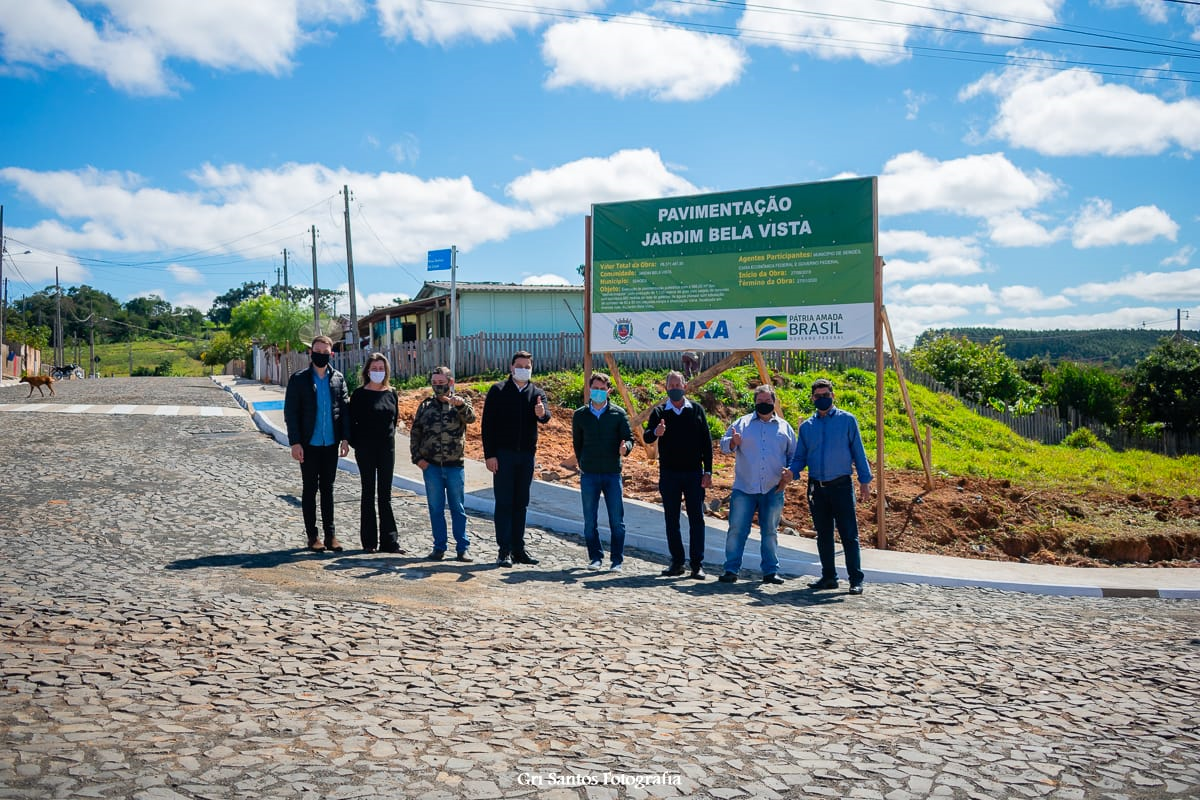 Prefeitura de Sengés conclui pavimentação do Bela Vista e anuncia obra no bairro Braúna